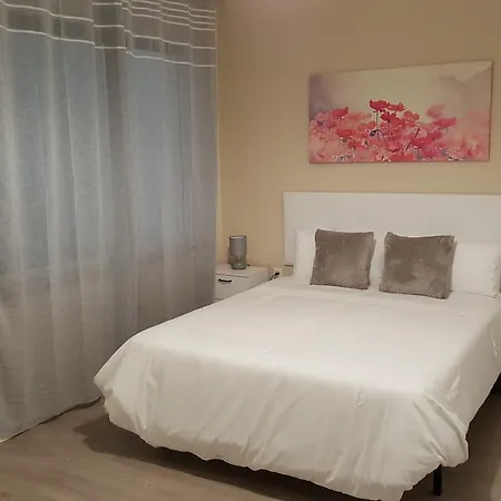 Eduardo Lucena 5, Medina Azahara Apartment *
