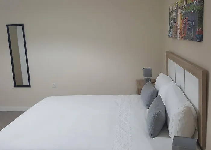 Apartment Eduardo Lucena 5, Medina Azahara Cordoba